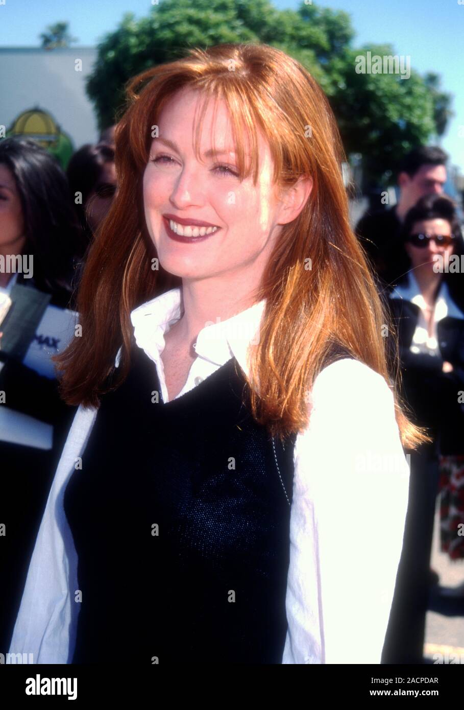 Santa Monica, California, USA 27th March 1995 Actress Julianne Moore attends the 10th Annual Independent Spirit Awards on March 27, 1995 at Santa Monica Beach in Santa Monica, California, USA. Photo by Barry King/Alamy Stock Photo Stock Photo