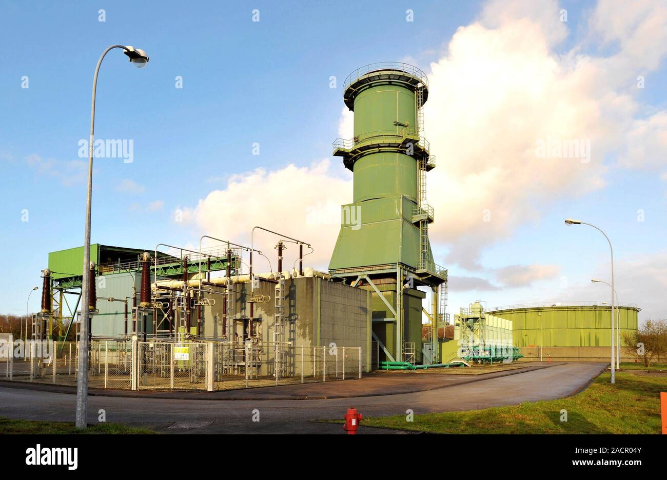 Brennilis nuclear power plant. View of the combustion turbine building at  the decommissioned Brennilis nuclear power station, Brittany, France Stock  Photo - Alamy