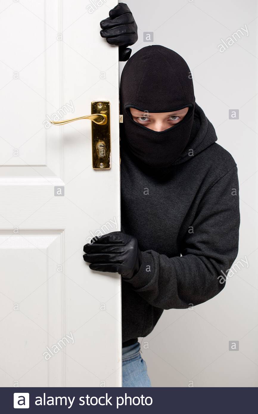 Man Sneaking Stock Photos And Man Sneaking Stock Images Alamy