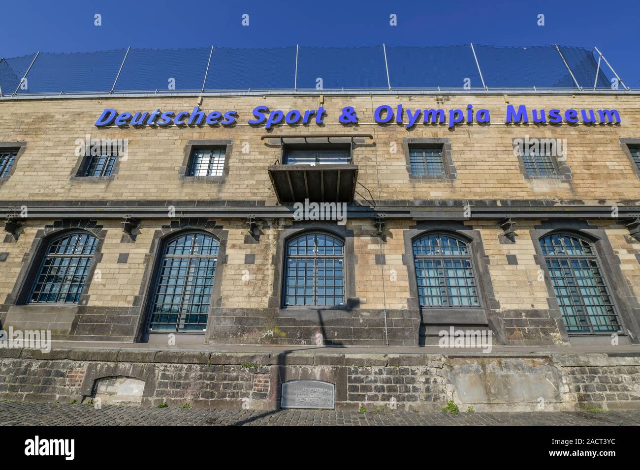 Deutsches Sport und Olympiamuseum, Zollhafen, RheinauHafen, Rhein