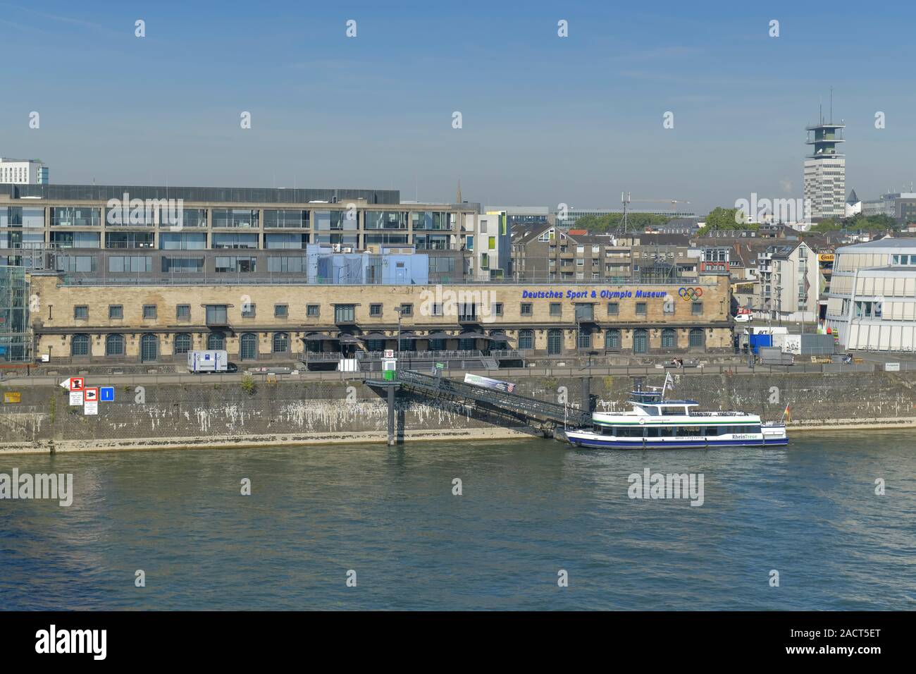 Deutsches Sport und Olympiamuseum, Zollhafen, RheinauHafen, Rhein