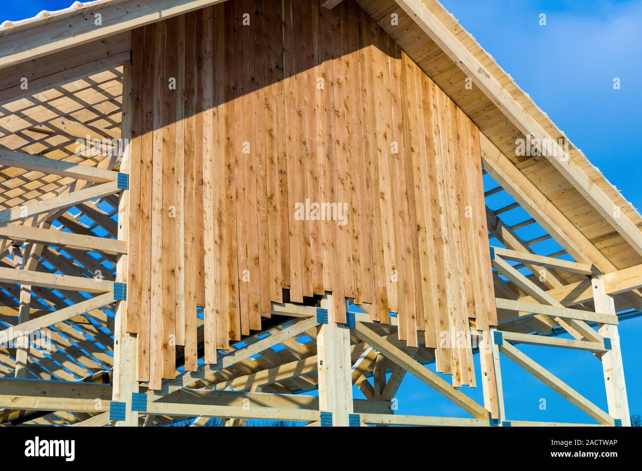 Roof Construction Made Of Wood Stock Photo 334919614 Alamy