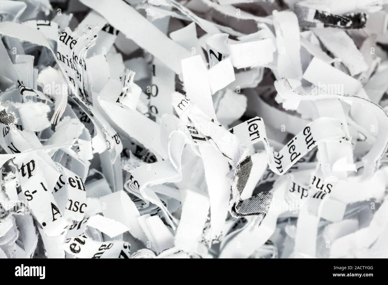 Пошло оно все сегодня только вторник. Японские метки бумажки. Бросает бумаги. Сегодня только среда. Стикер на лбу.