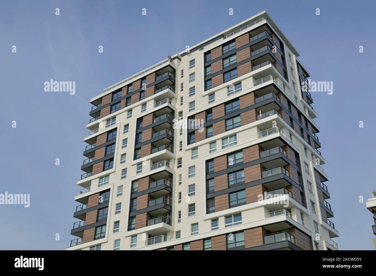 Wohnhochhaus, Berty-Albrecht-Park, Toulouser Allee, Düsseldorf, Nordrhein-Westfalen, Deutschland Stock Photo