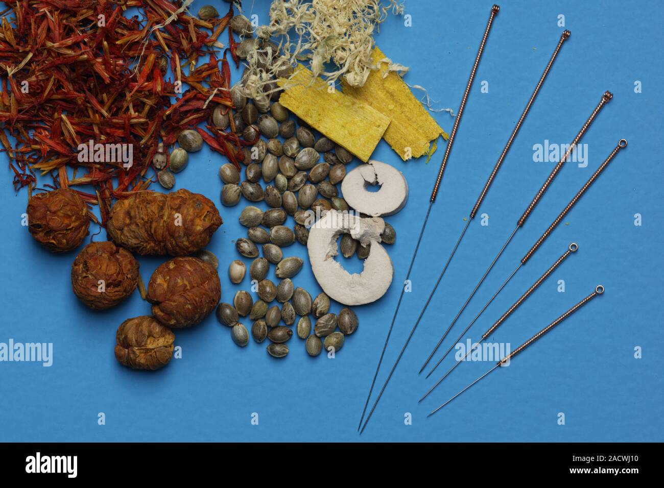 Chinese herbal medicine hi-res stock photography and images - Alamy