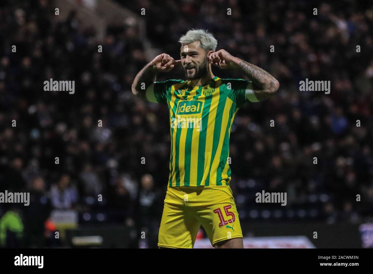 2nd December 2019, Deepdale, Preston, England; Sky Bet Championship, Preston North End v West Bromwich Albion : Charlie Austin (15) of West Bromwich Albion  celebrates his goal to make it 0-1 Credit: Mark Cosgrove/News Images Stock Photo