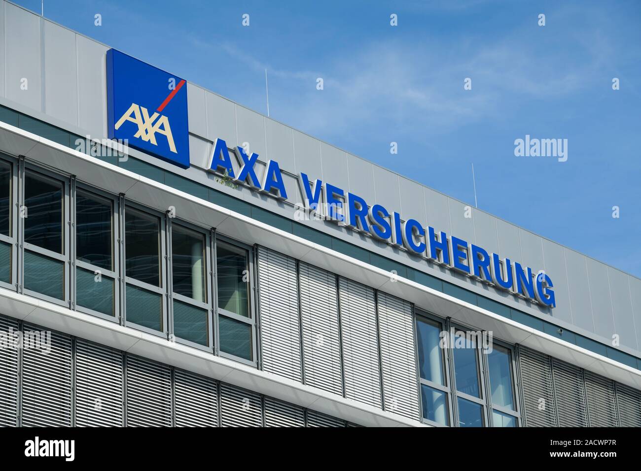 Axa Versicherung Willstatterstrasse Dusseldorf Nordrhein Westfalen Deutschland Stock Photo Alamy