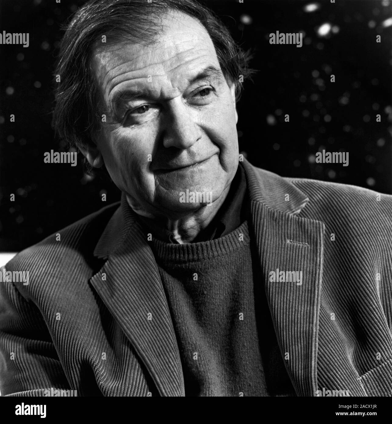 Роджер пенроуз физик. Роджер пенроуз. Джон пенроуз. Лайонел пенроуз. Пенроуз нобелевская премия.