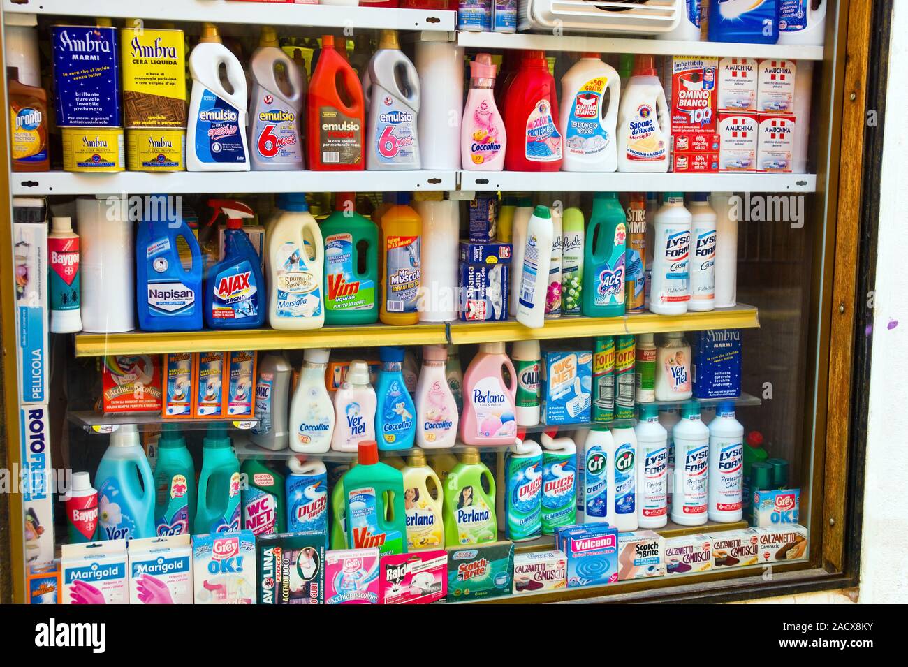 Cleaning agents hires stock photography and images Alamy