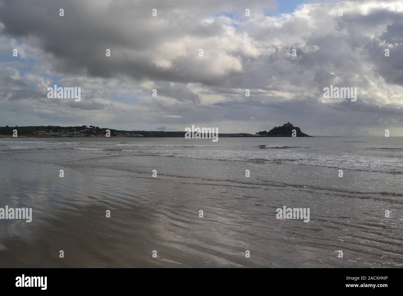 st michaels mount with dogs and seagulls Stock Photo Alamy