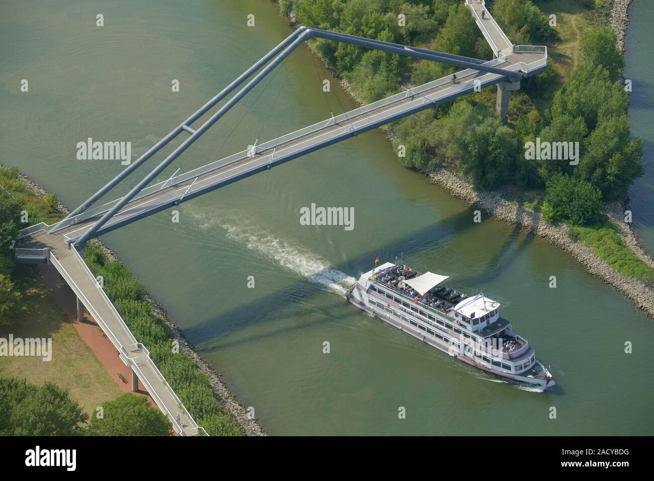 Boot Duesseldorf High Resolution Stock Photography and Images - Alamy