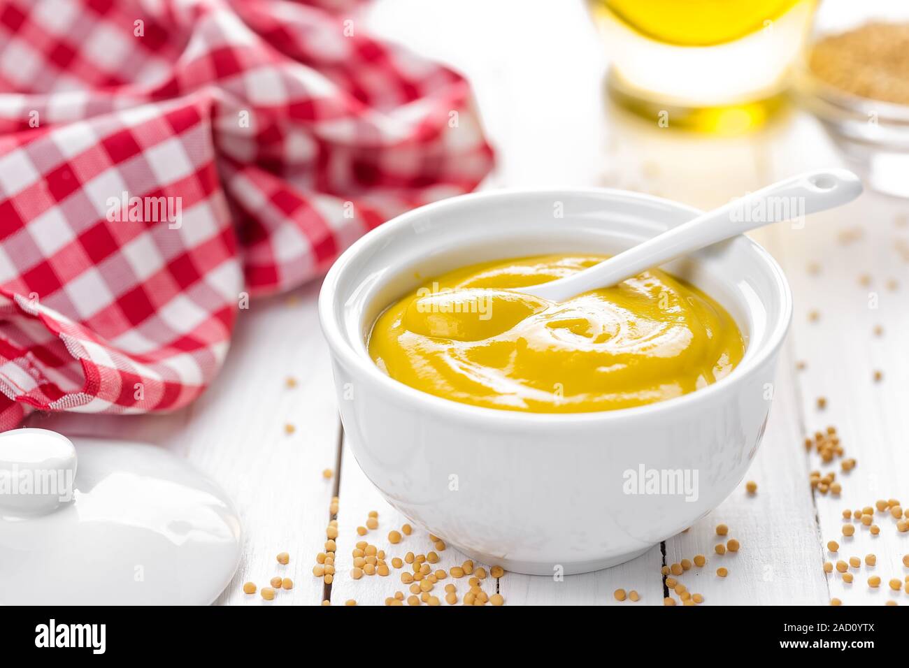 Grain mustard in pot hi-res stock photography and images - Alamy