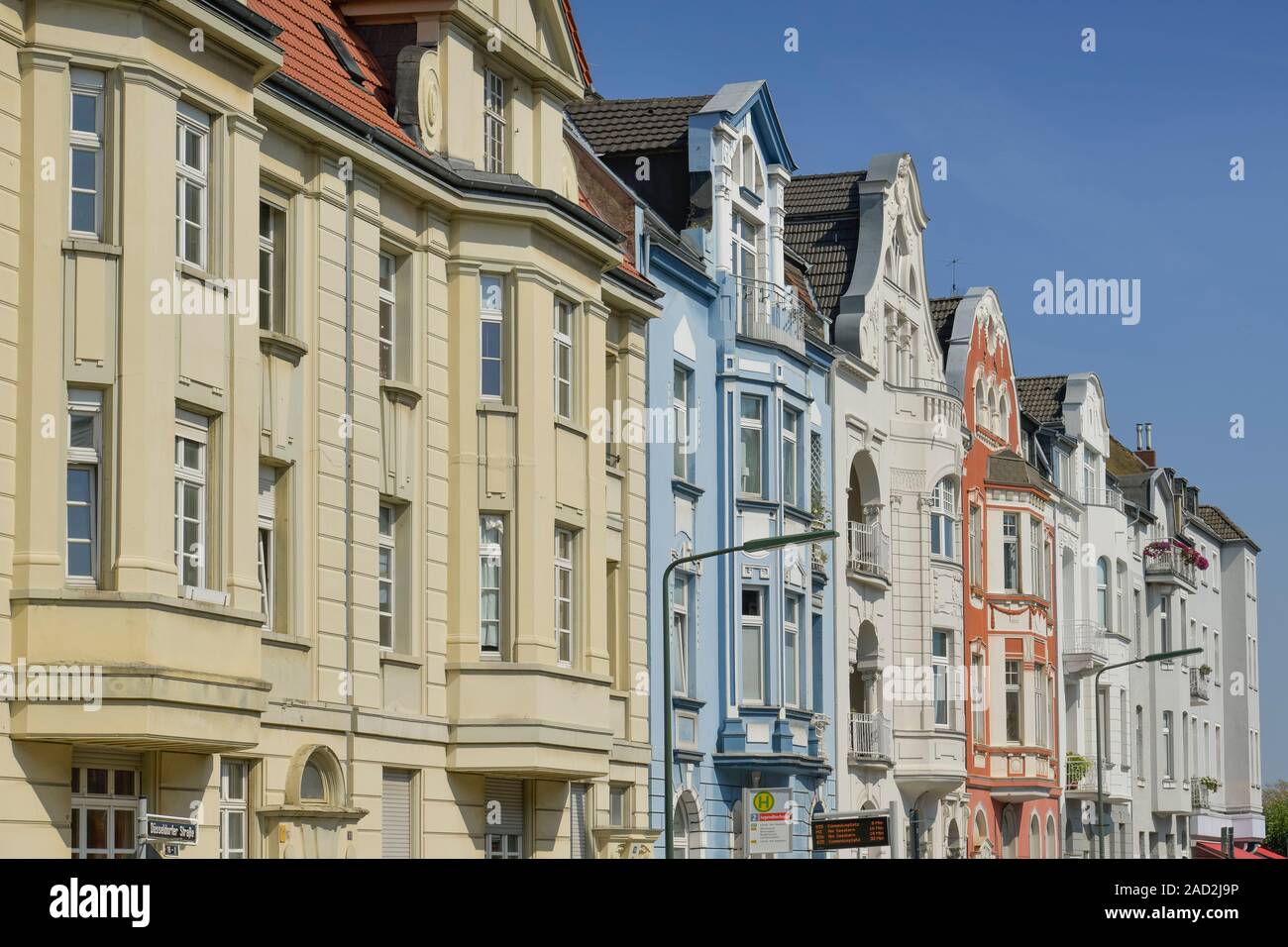 Altbauten, Düsseldorfer Straße, Oberkassel, Düsseldorf, Nordrhein-Westfalen, Deutschland Stock Photo