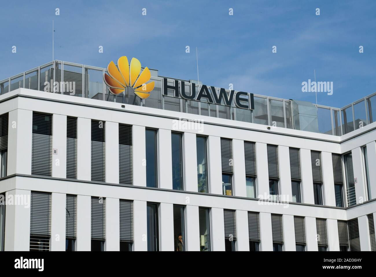 Huawei Technologies, Hansaallee, Düsseldorf, Nordrhein-Westfalen,  Deutschland Stock Photo - Alamy