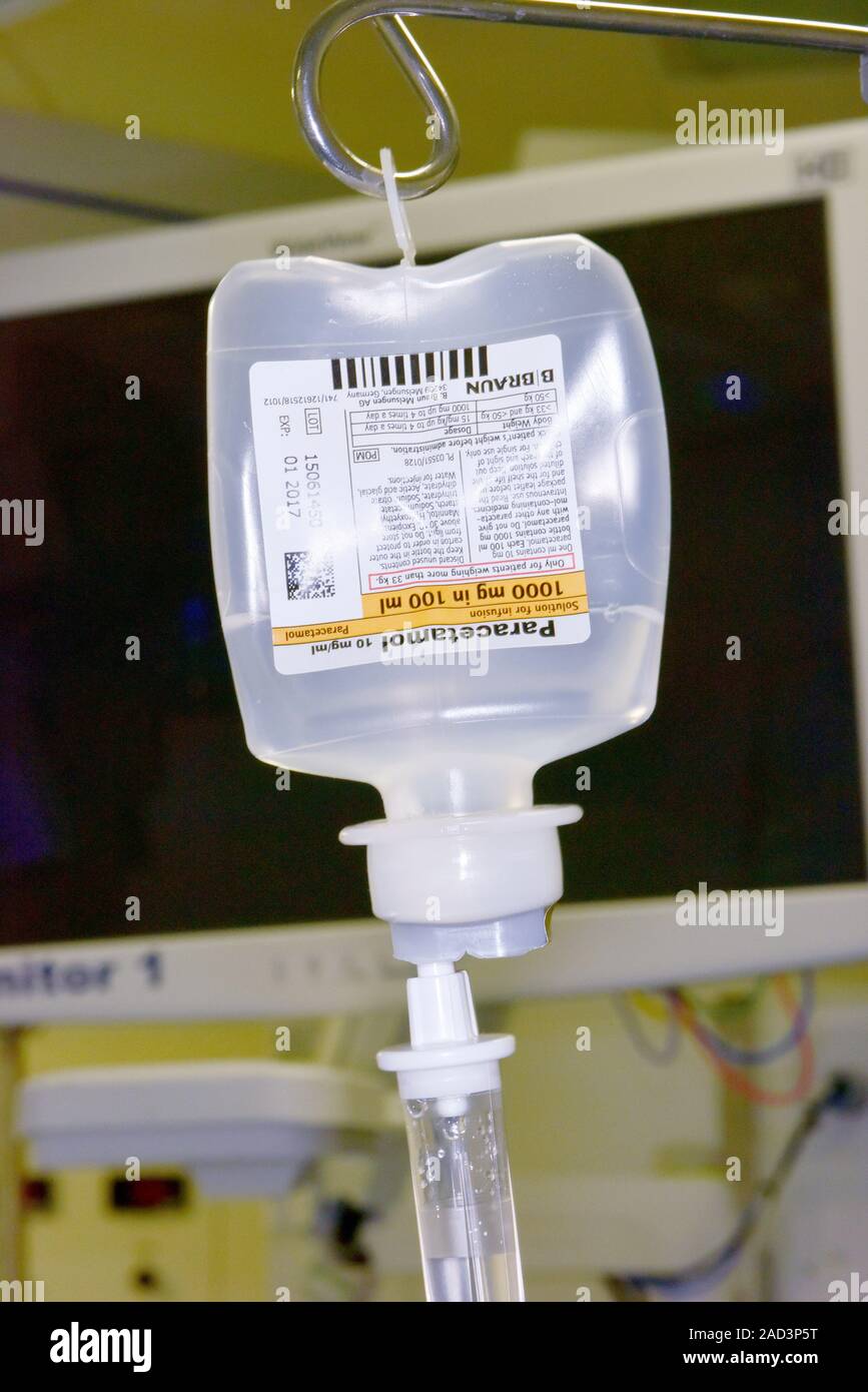 Paracetamol infusion. Closeup of a paracetamol solution being