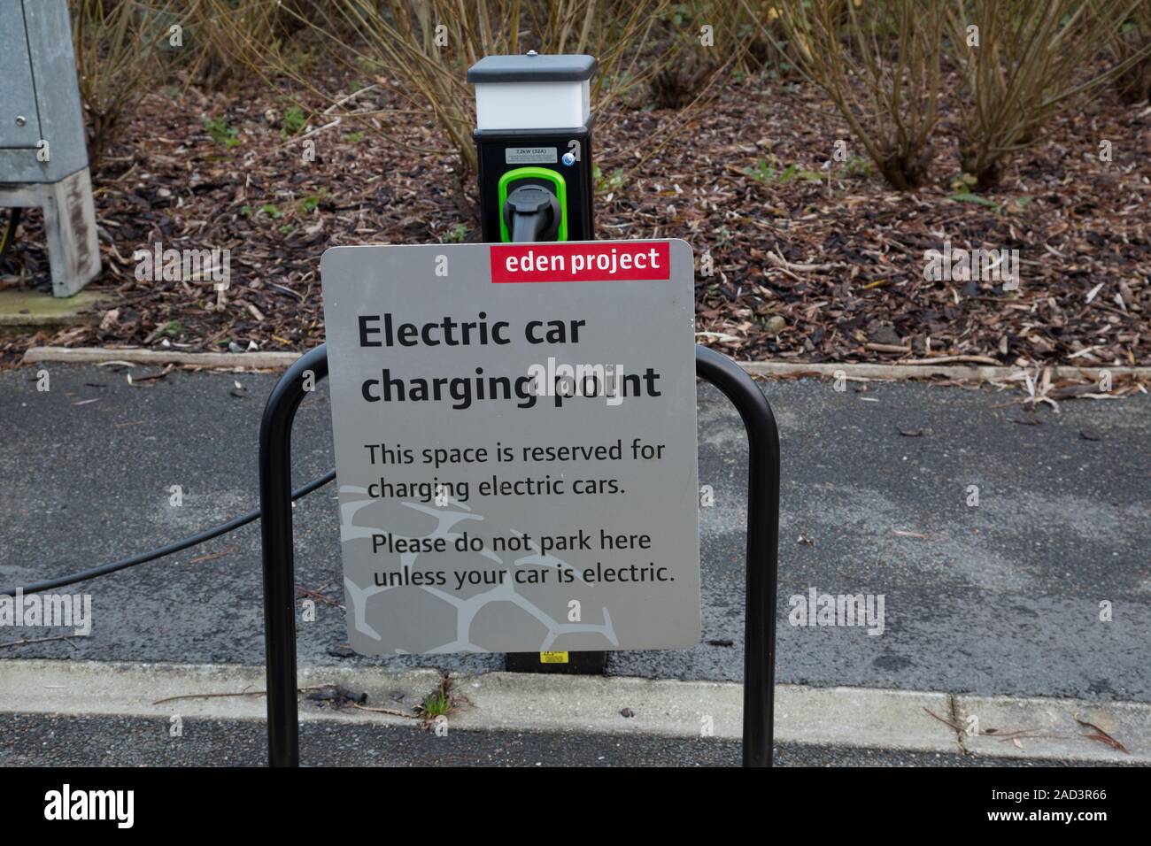 Free-of-charge electric car charging point, Eden Project, Cornwall UK Stock Photo