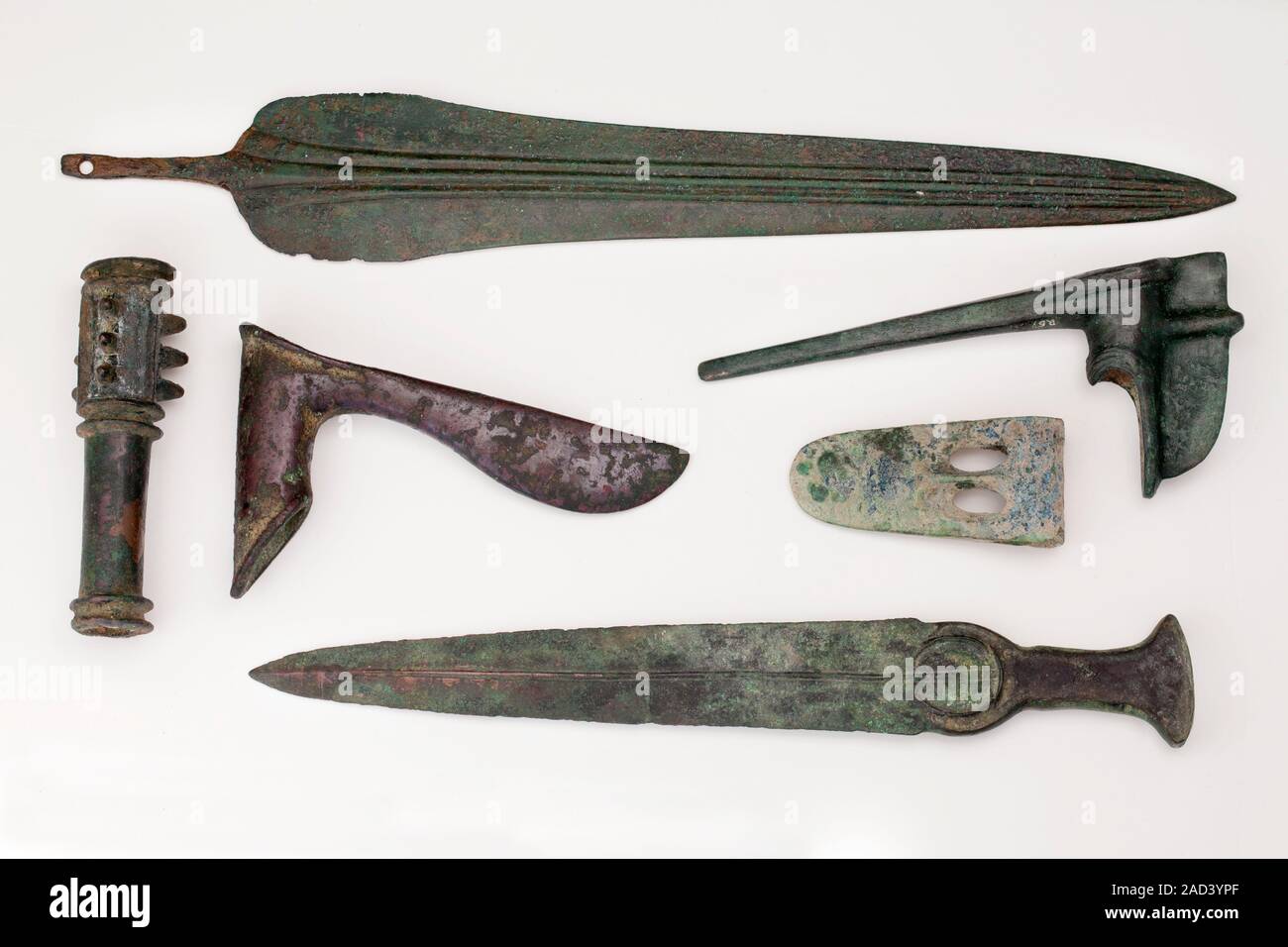 Орудия труда в греции. Орудия труда в греции. Оружие древнего египта 13 14 века. Орудия труда в греции. Орудия из меди медный век.