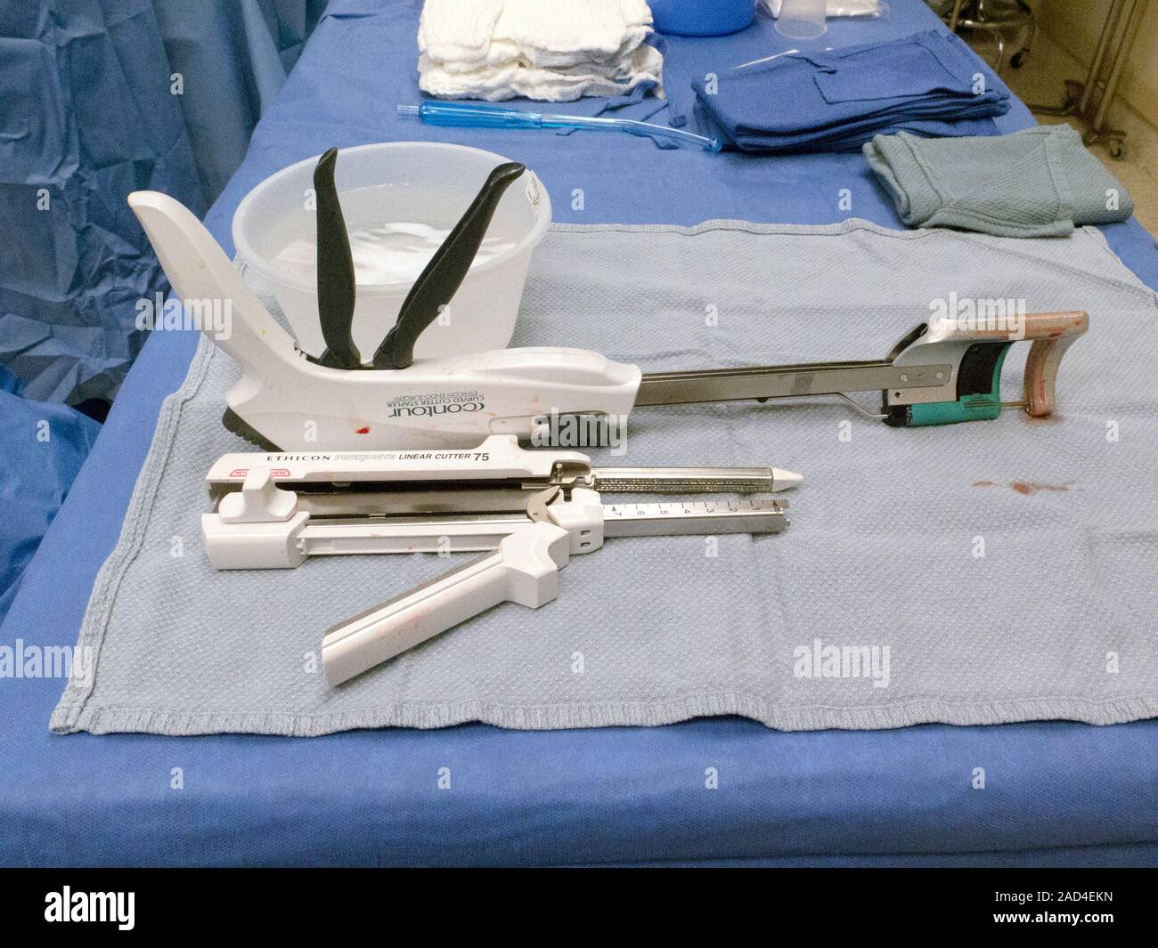 Surgical staplers. Ethicon Contour (top) and Ethicon Linear Cutter 75