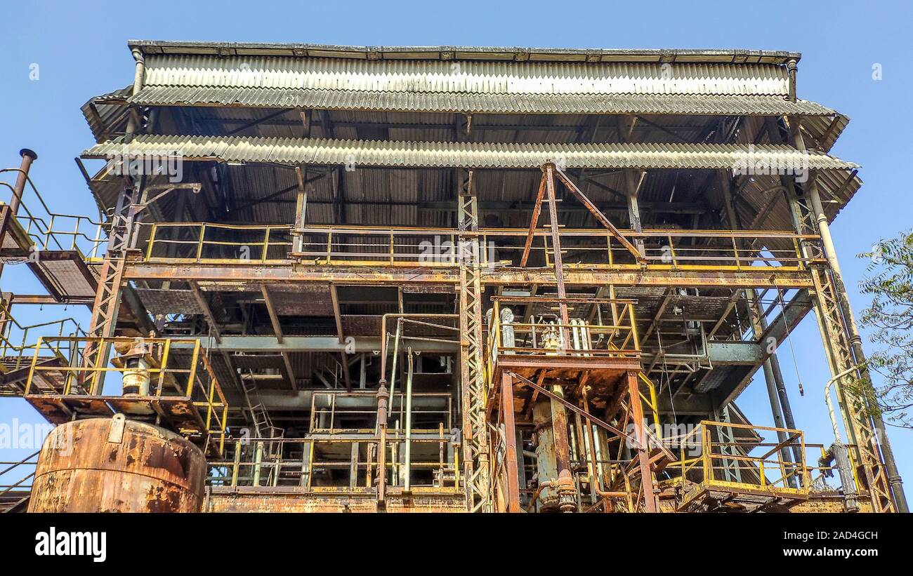 Ucil Factory Union Carbide Chemical Plant, Bhopal, India Stock Photo - Alamy