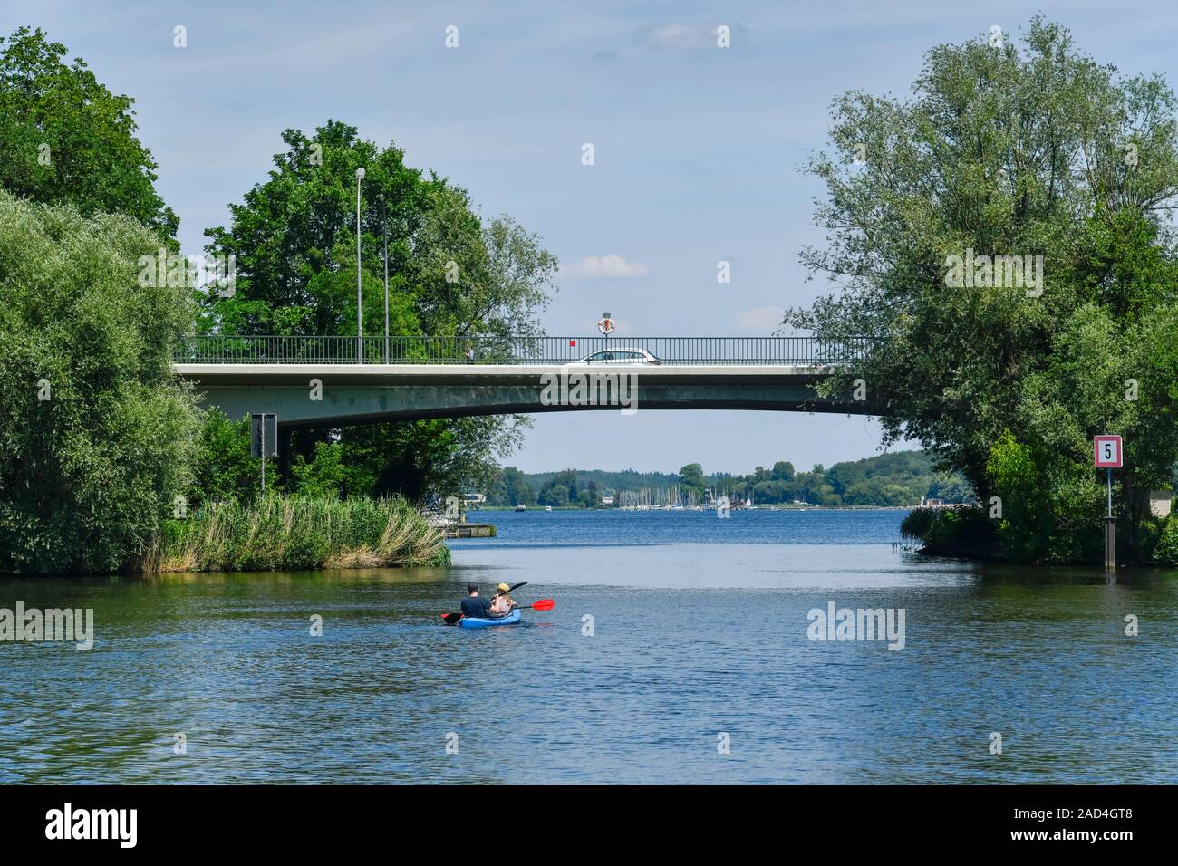 Brücke zwischen Großer Wannsee und Kleiner Wannsee, Königstraße, Steglitz-Zehlendorf, Berlin, Deutschland Stock Photo