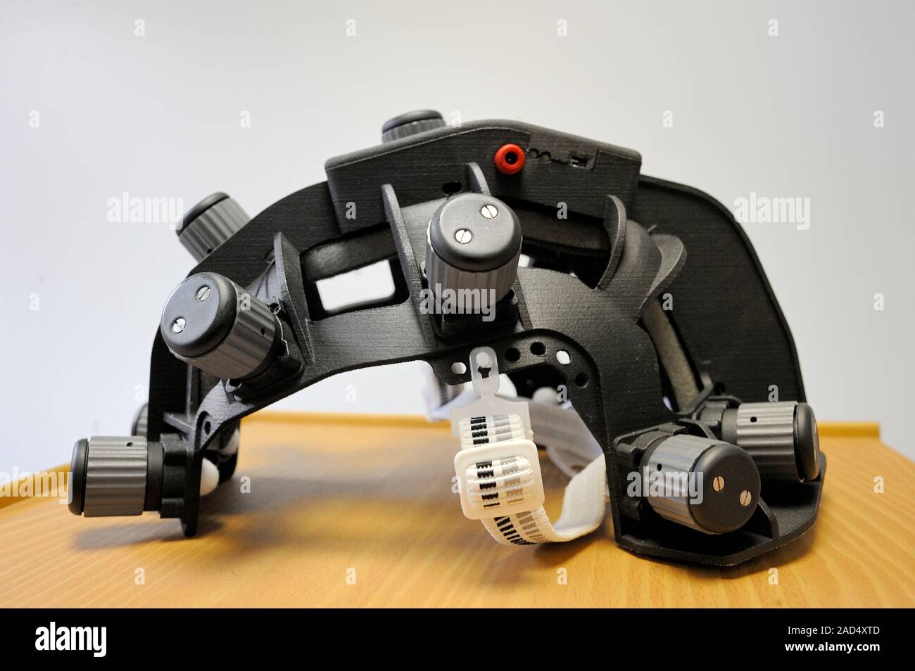 Robik prototype interface (BCI). This helmet consists of