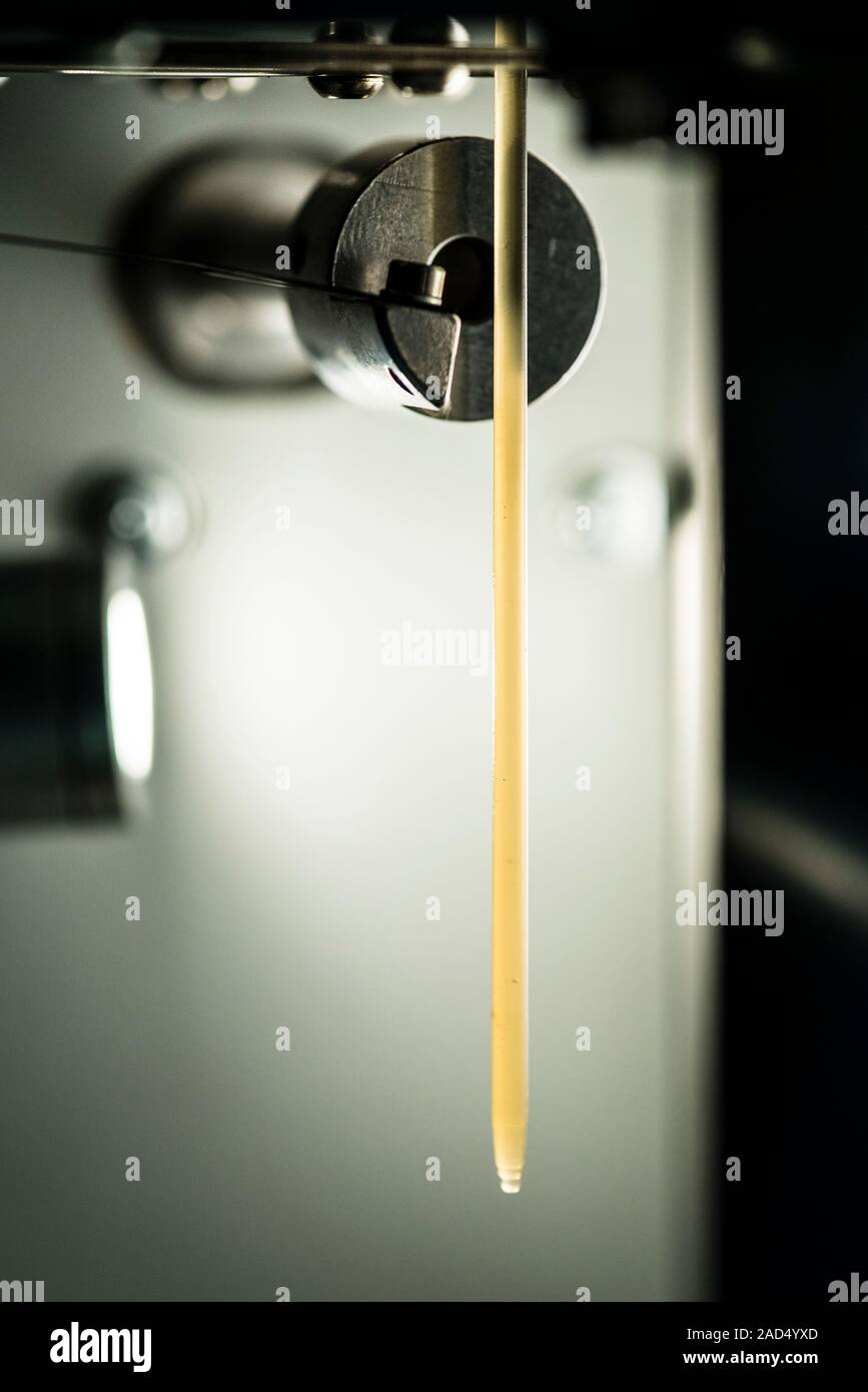 Quality control of recycled plastics. Flow test on a sample of recycled