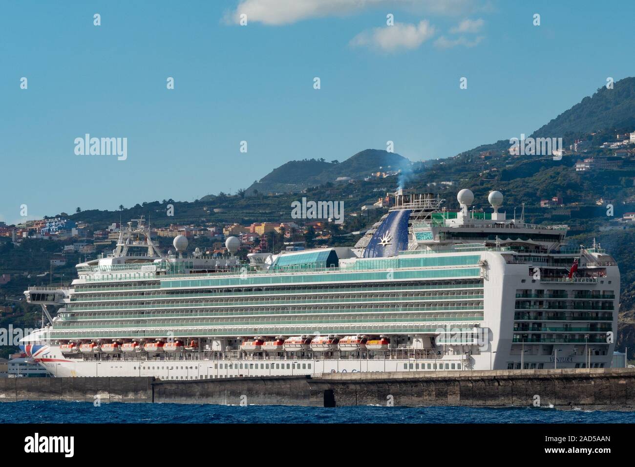 Cruise Ship, P&O Ventura in the port of La Palma. Stock Photo