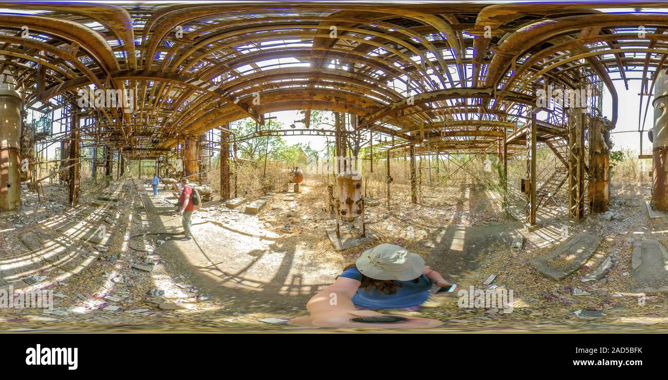 Ucil Factory Union Carbide Chemical Plant, Bhopal, India Stock Photo - Alamy