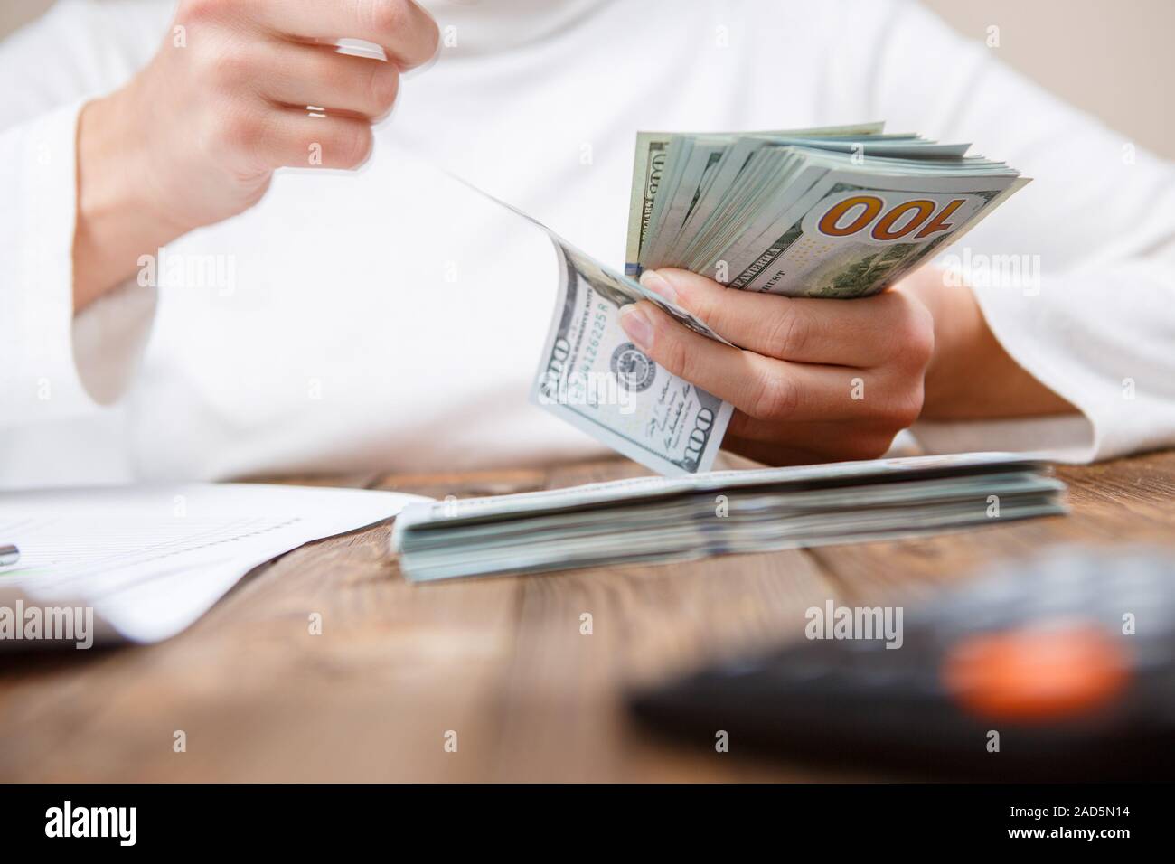 Number counting up hi-res stock photography and images - Alamy
