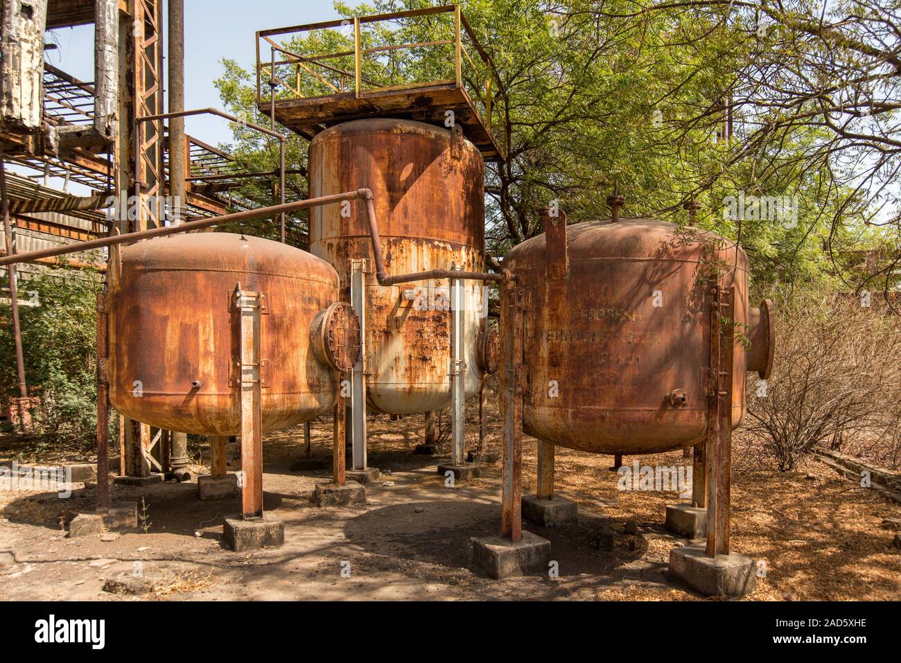 Ucil Factory Union Carbide Chemical Plant, Bhopal, India Stock Photo - Alamy