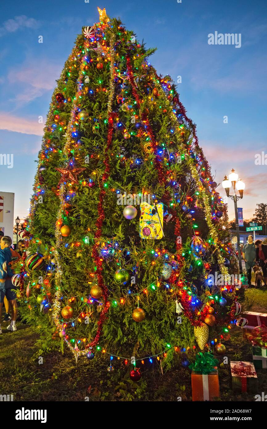 Punta gorda christmas tree lighting 2022