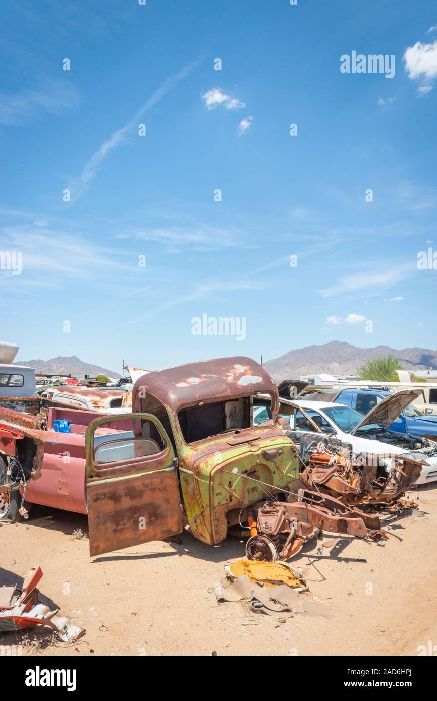 Old trucks arizona junk yard hi-res stock photography and images - Alamy