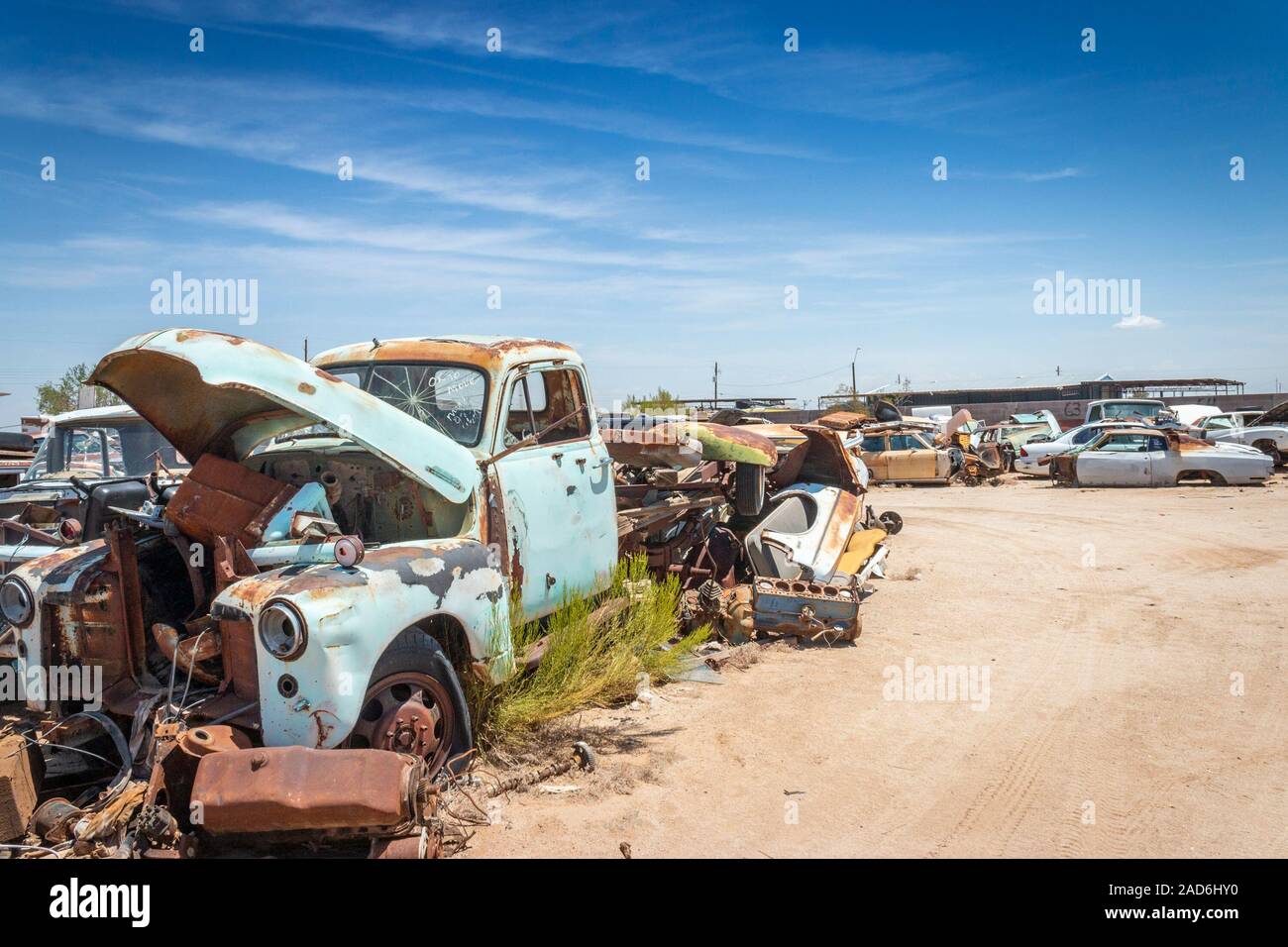 Old trucks arizona junk yard hi-res stock photography and images - Alamy
