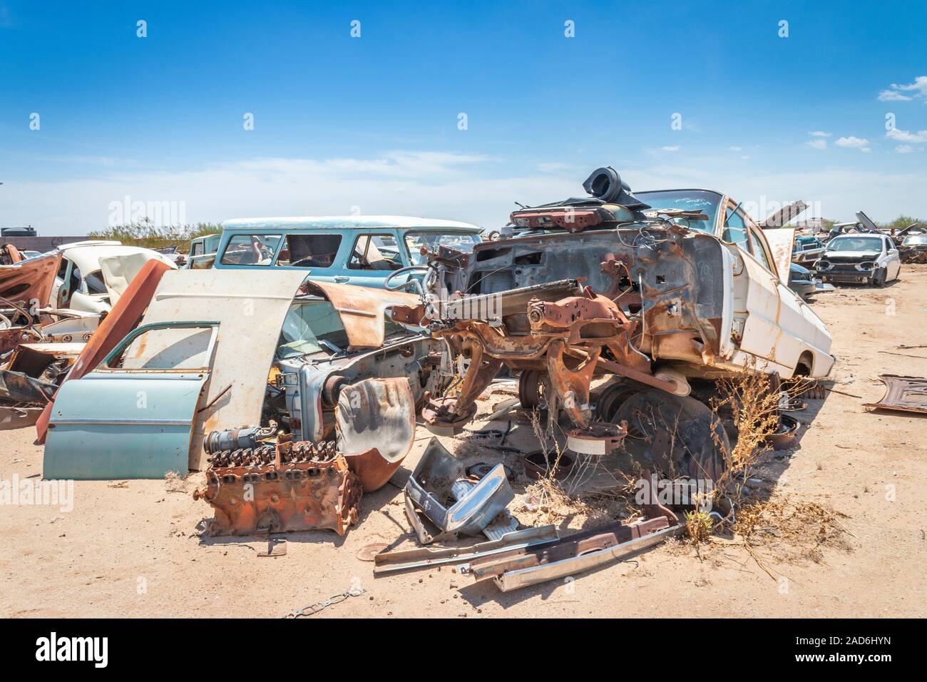 Old trucks arizona junk yard hi-res stock photography and images - Alamy