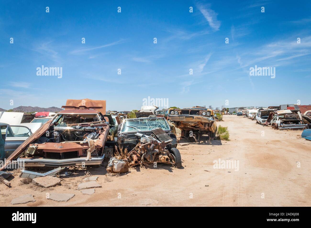 Old trucks arizona junk yard hi-res stock photography and images - Alamy