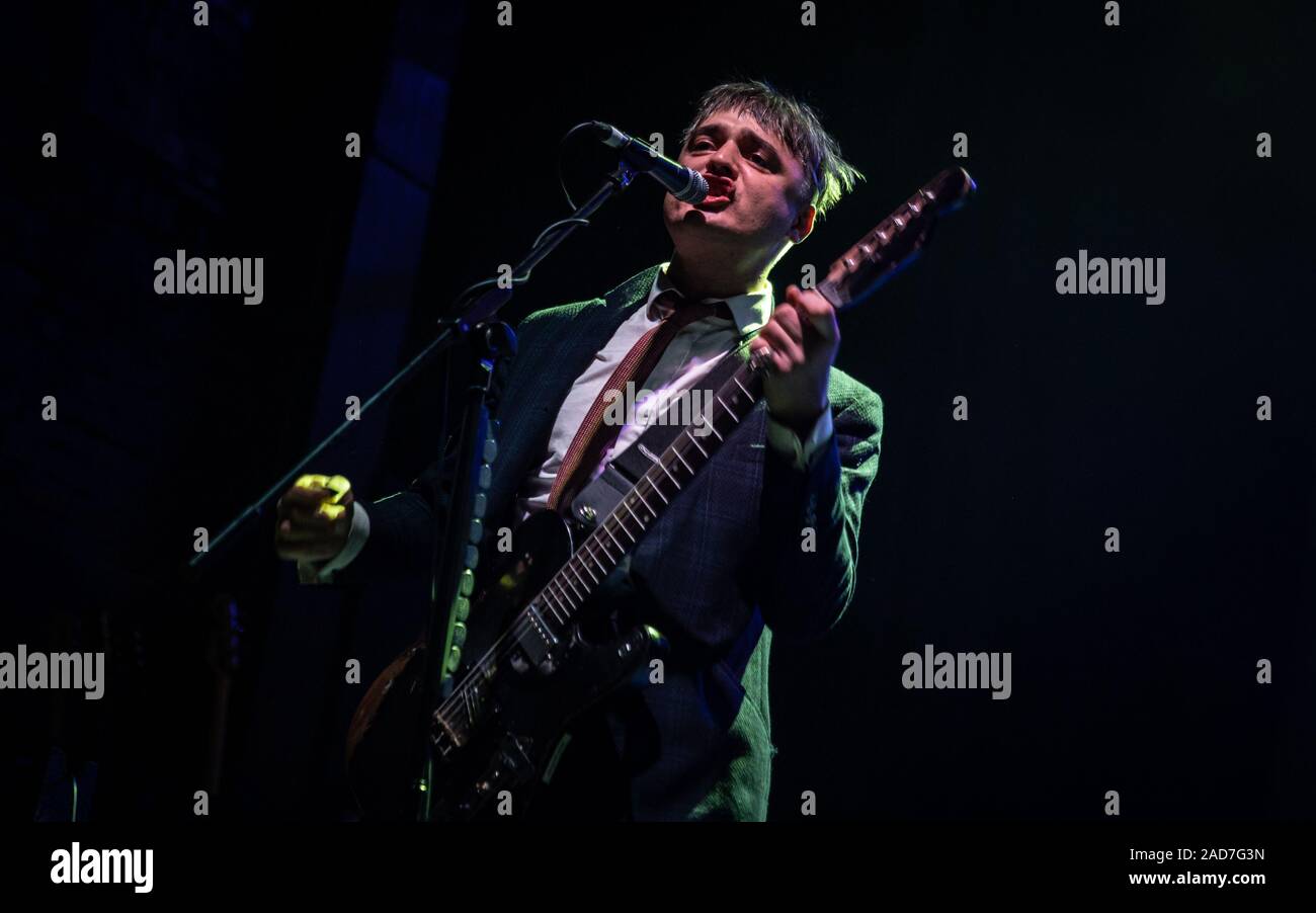 The Libertines perform to a sell out crowd at the O2 Academy in Bournemouth. Credit: Charlie Raven/Alamy Stock Photo
