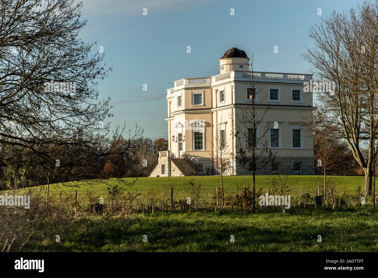 Side View - King's Observatory, Richmond, London Stock Photo