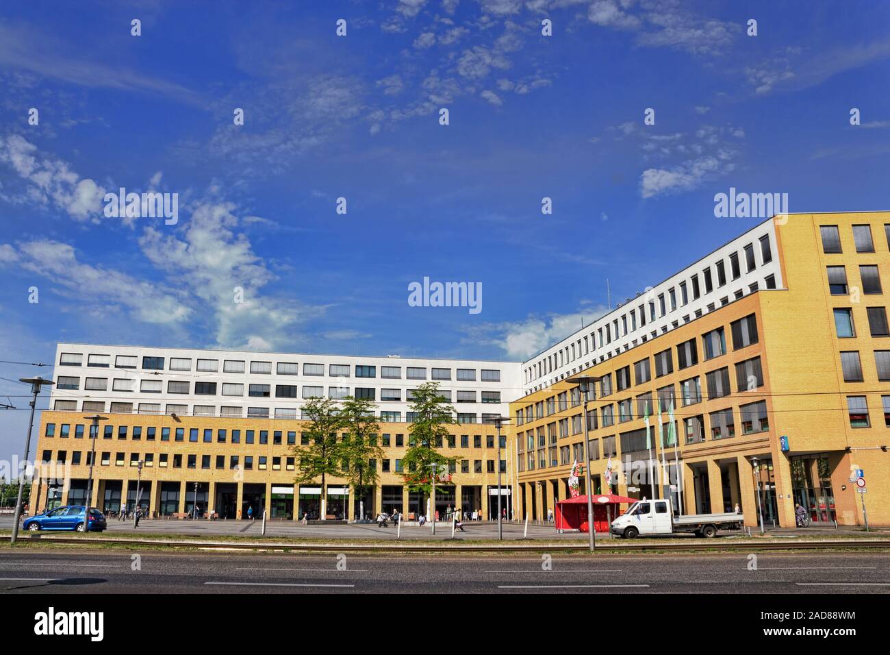 Rathaus hellersdorf hires stock photography and images Alamy