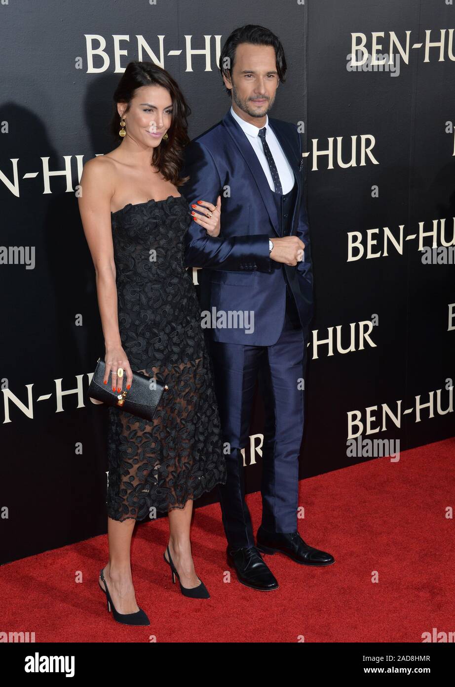 LOS ANGELES, CA. August 16, 2016 Actor Rodrigo Santoro & girlfriend