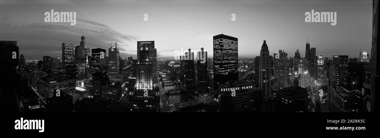 Chicago downtown skyline aerial Black and White Stock Photos & Images ...