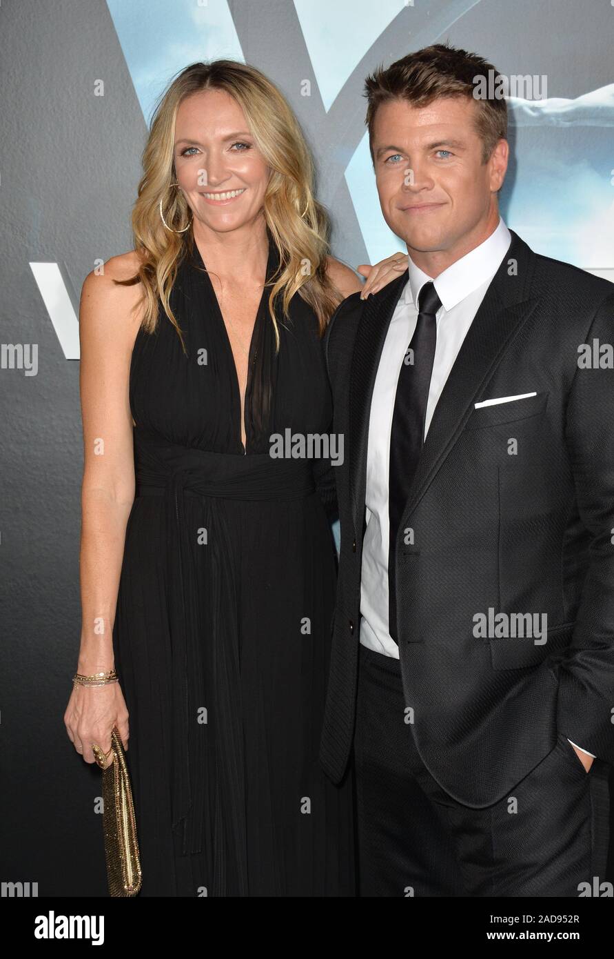 LOS ANGELES, CA. September 28, 2016: Luke Hemsworth & Samantha