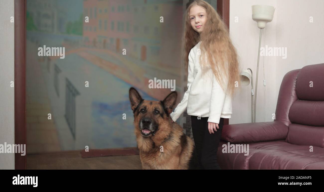teenage girl and her friendly big dog. favorite Pets Stock Photo - Alamy