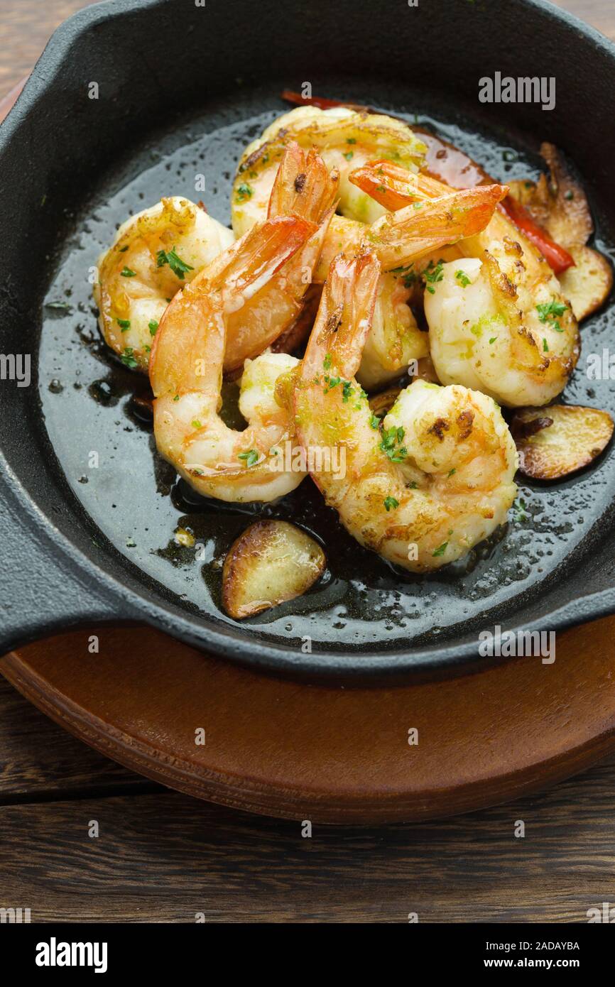 Shrimp perfection hi-res stock photography and images - Alamy