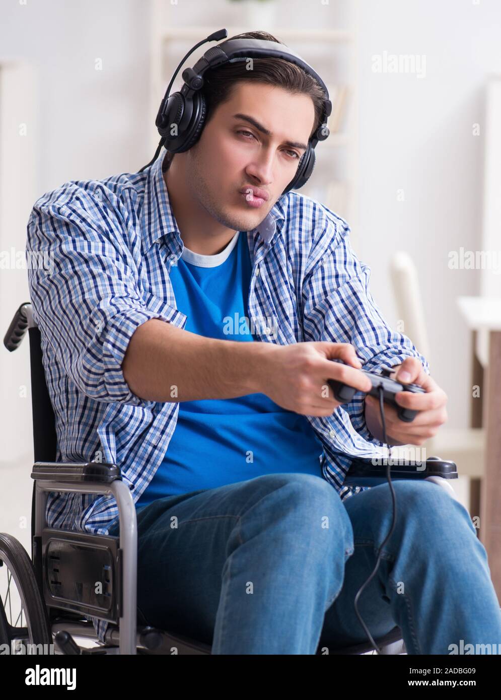 Computer device for disabled hi-res stock photography and images - Page 3 -  Alamy