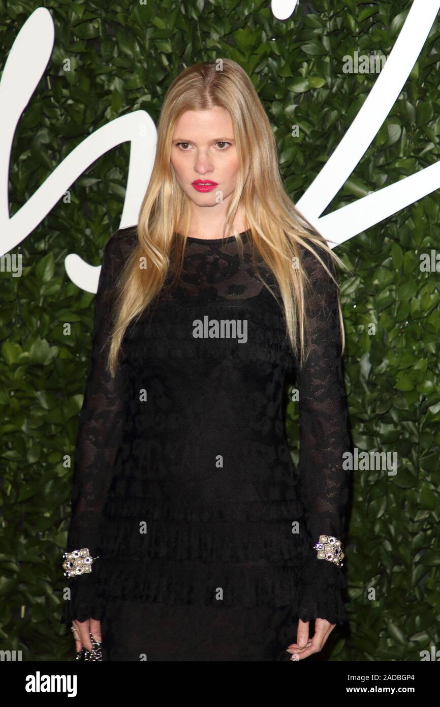 London, UK. 02nd Dec, 2019. LONDON, UNITED KINGDOM, DECEMBER 2, 2019:Lara Stone on the red carpet during The Fashion Awards at Royal Albert Hall in London. Credit: SOPA Images Limited/Alamy Live News Stock Photo