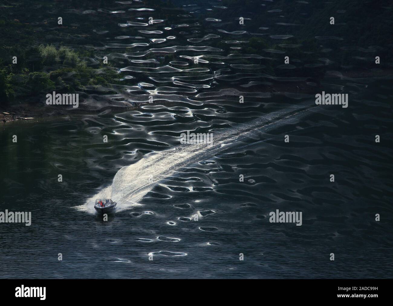 Linan river hires stock photography and images Alamy