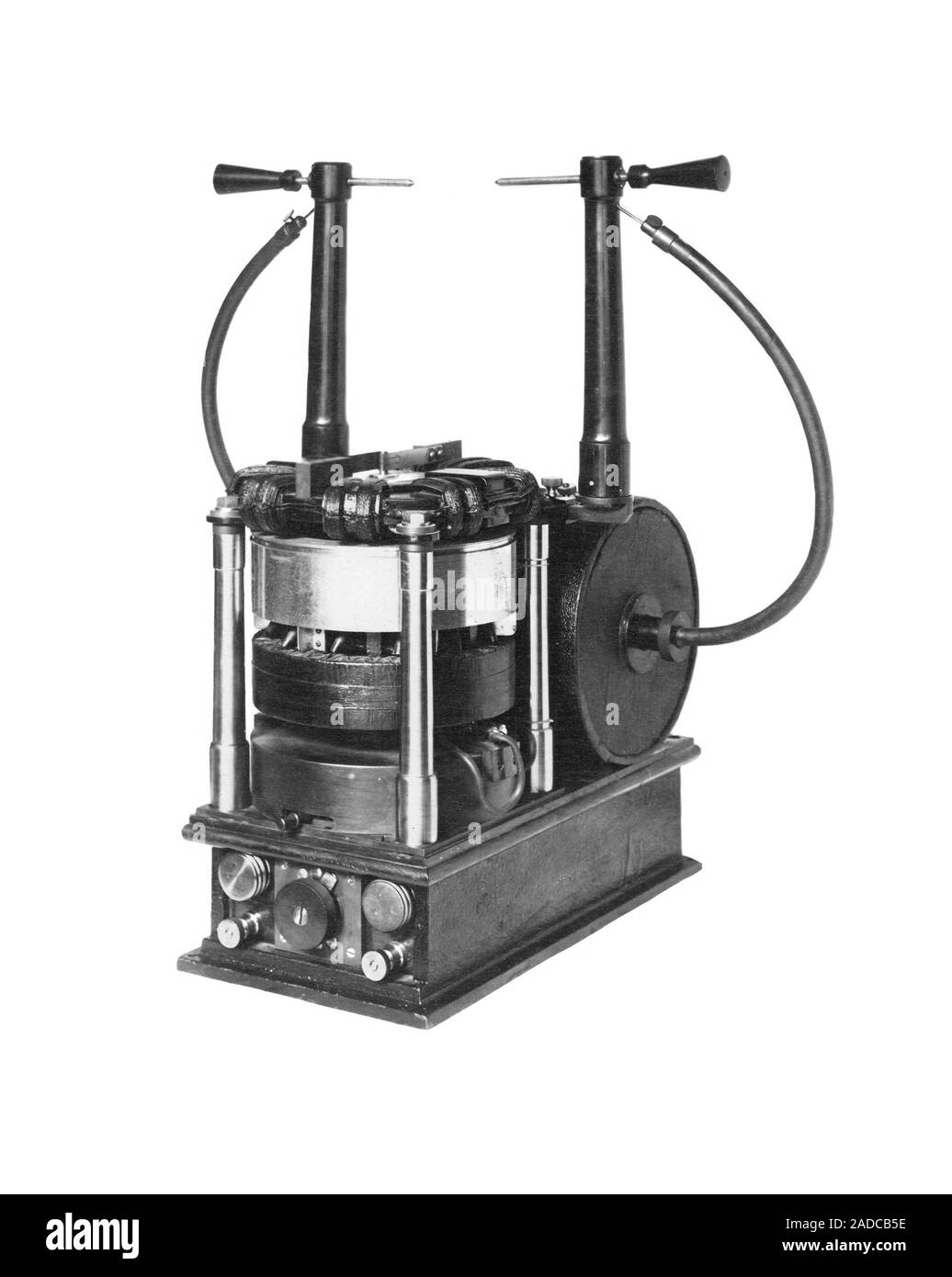 Tesla oscillator with controlled, sealed mercury