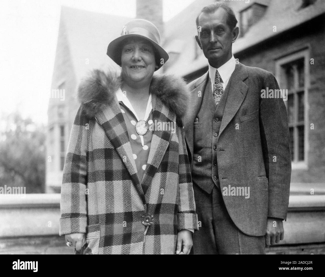 Grace Jennings and her husband Otto Emery Jennings. Grace Emma Kinzer