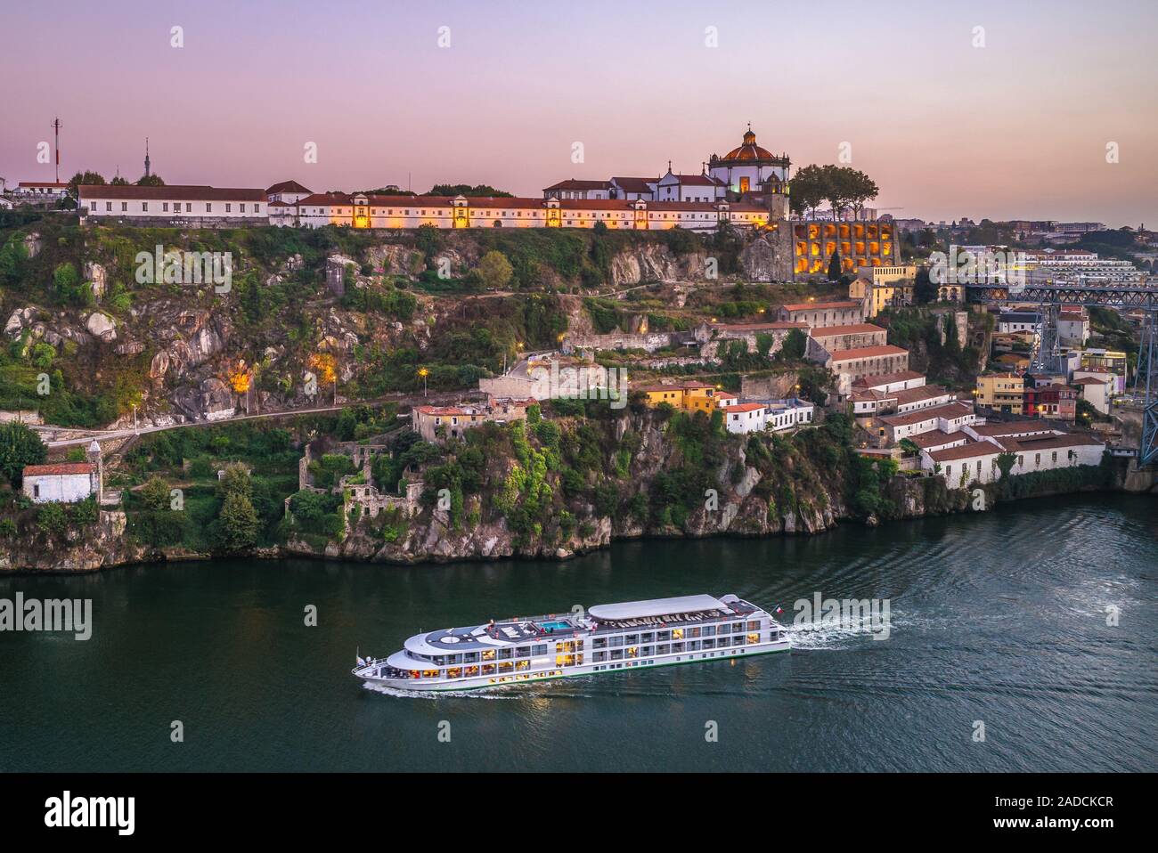 River tourism in portugal hi-res stock photography and images - Alamy