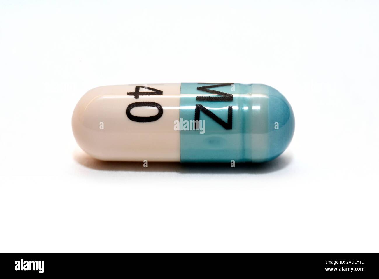 Temozolomide chemotherapy drug capsule (140 mg). This oral chemotherapy